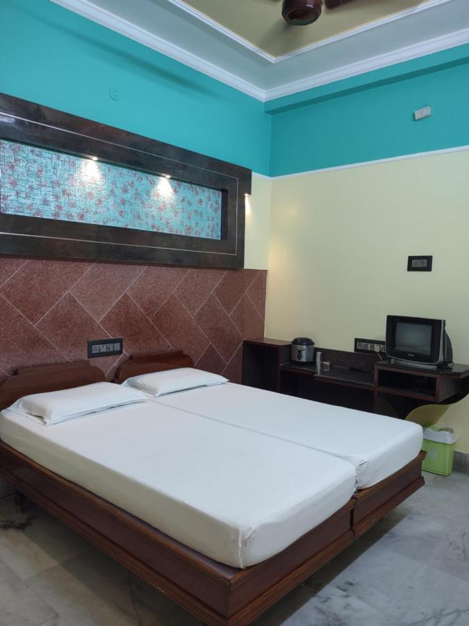 Krishna Lodge Tiruchirappalli ภายนอก รูปภาพ