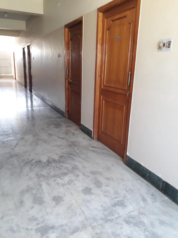 Krishna Lodge Tiruchirappalli ภายนอก รูปภาพ