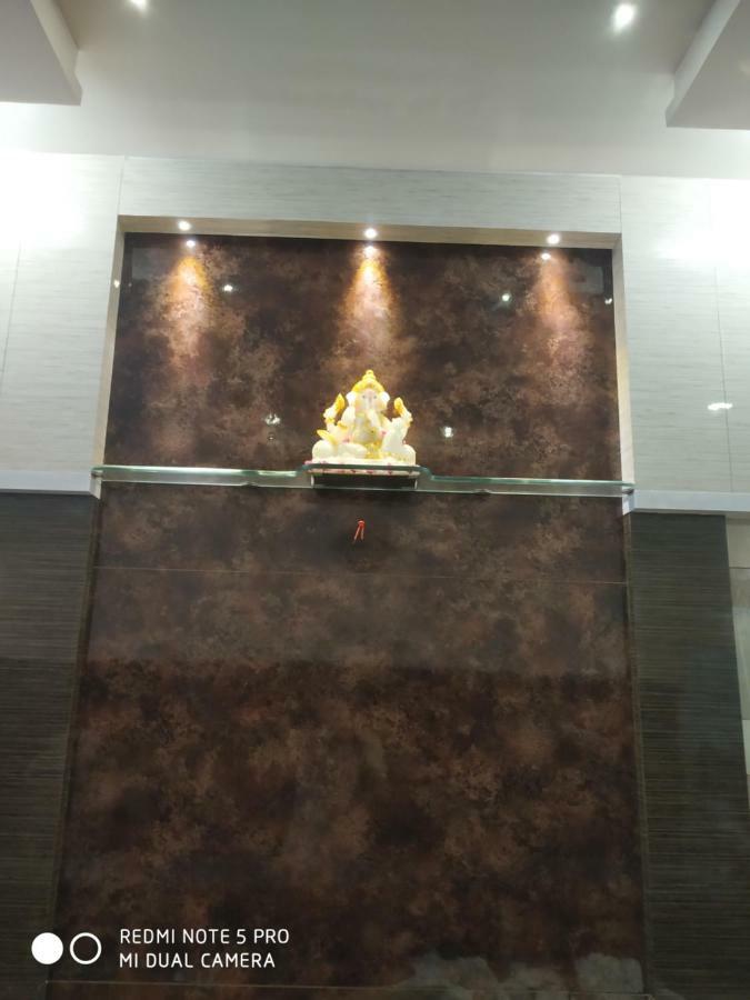 Krishna Lodge Tiruchirappalli ภายนอก รูปภาพ
