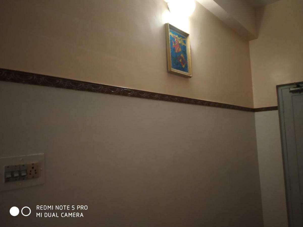 Krishna Lodge Tiruchirappalli ภายนอก รูปภาพ