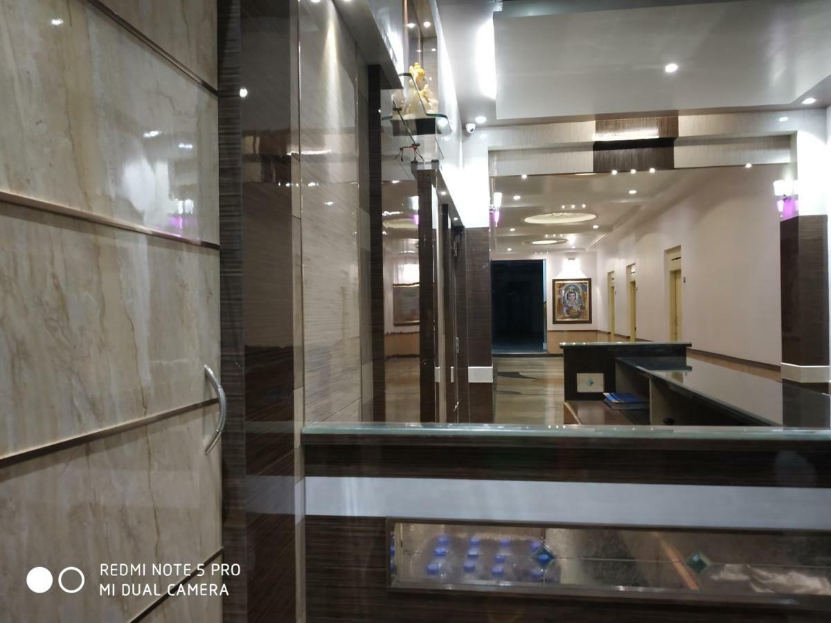 Krishna Lodge Tiruchirappalli ภายนอก รูปภาพ