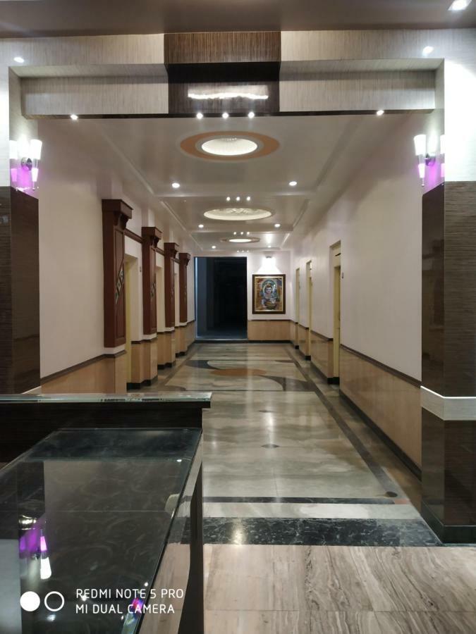 Krishna Lodge Tiruchirappalli ภายนอก รูปภาพ