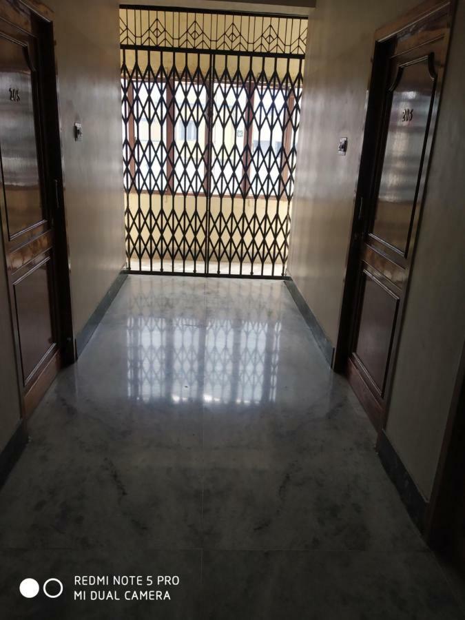 Krishna Lodge Tiruchirappalli ภายนอก รูปภาพ